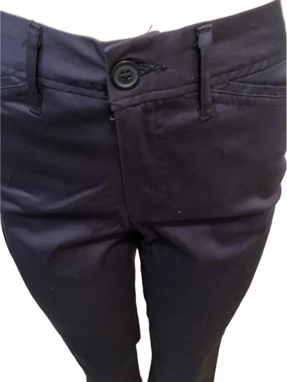 NWT St. John's Bay Secretly Slender Navy Capri Pants Size 6T - Picture 4 of 9